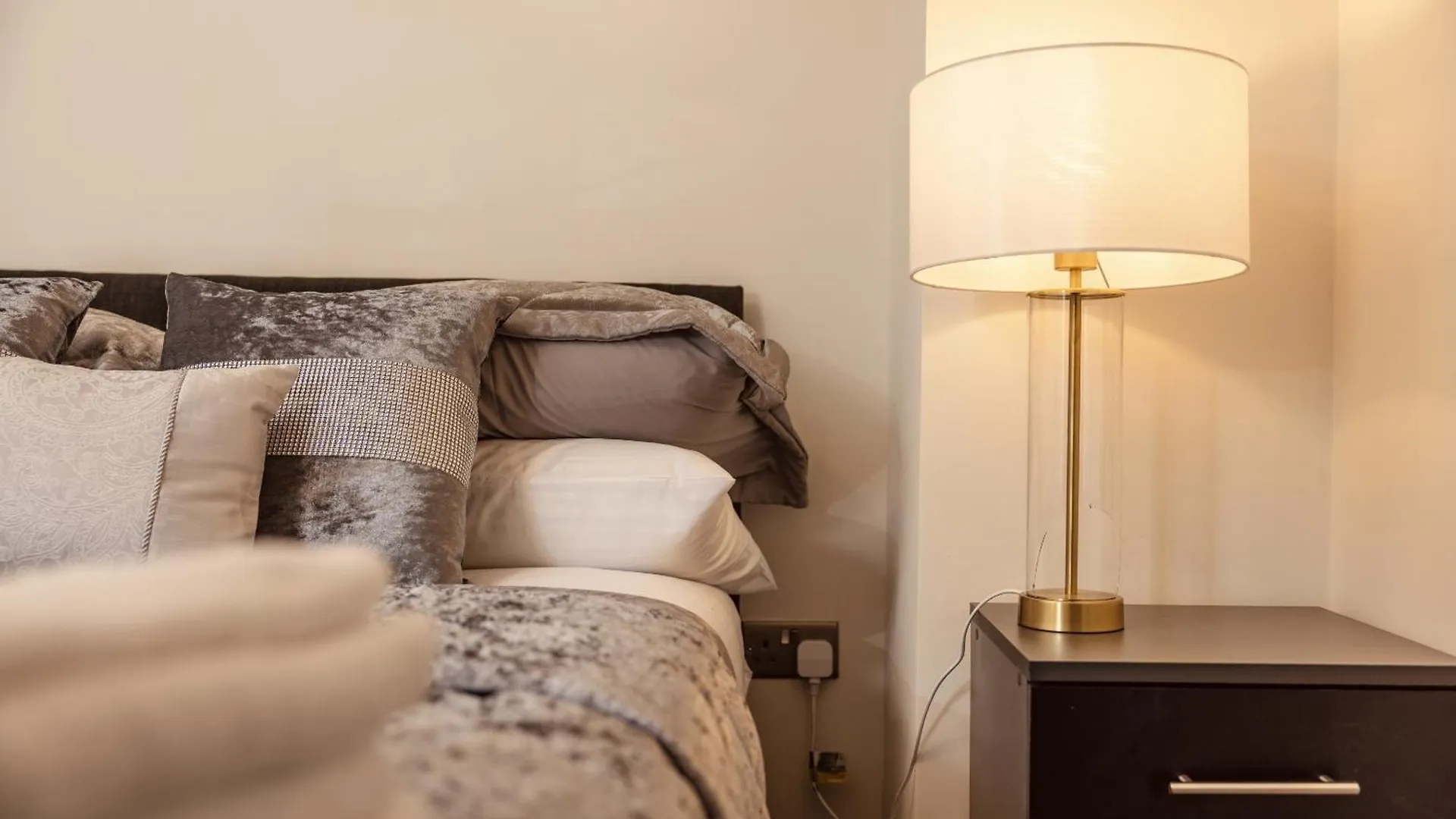 Ultra-Modern Luxury 1Br In Central Leeds Ls1 Free Secure Parking! 0*, Λιντς Ηνωμένο Βασίλειο